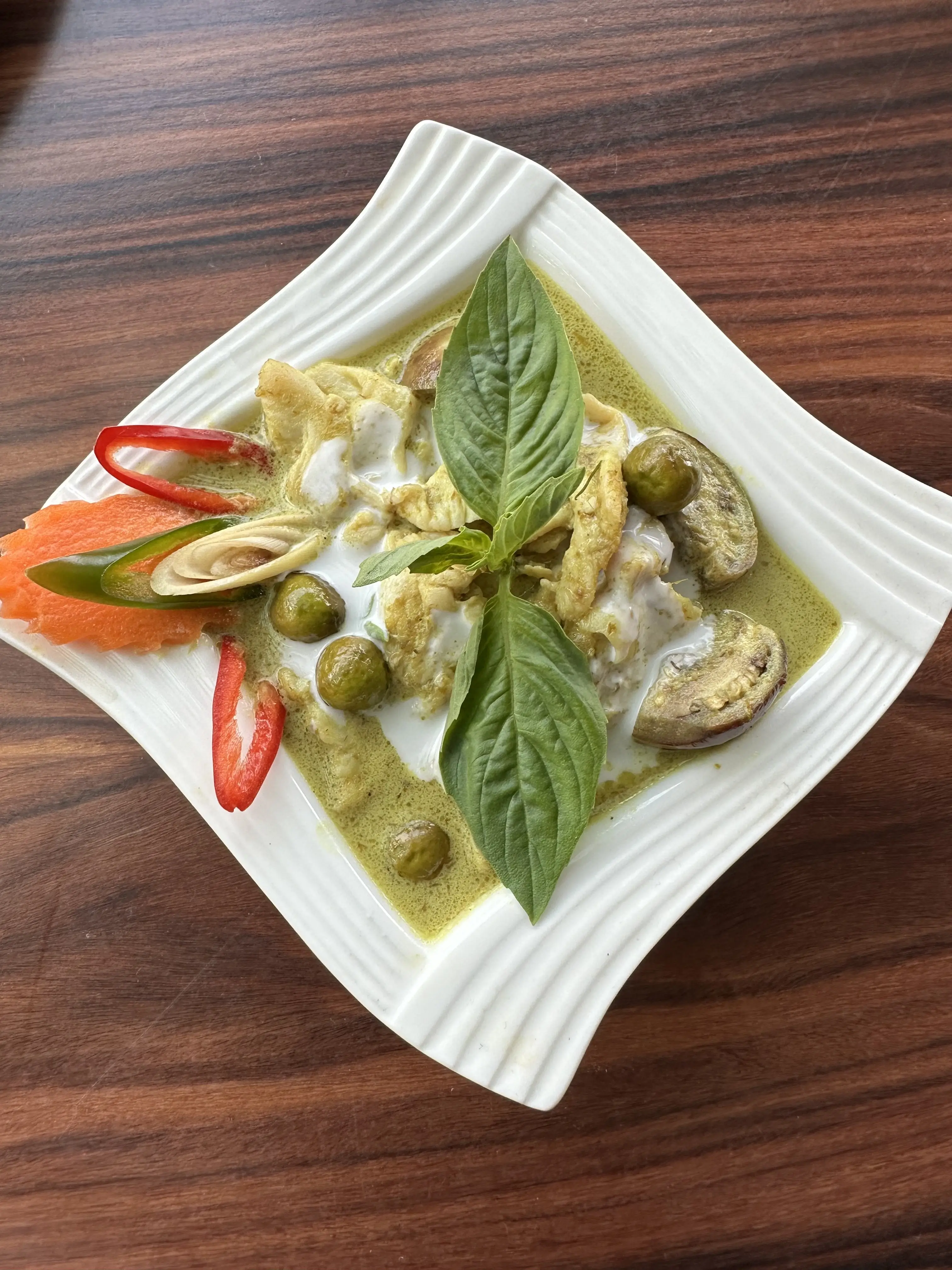 Authentic Thai Green Curry Recipe - Traditional Gaeng Keow Wan Cooking